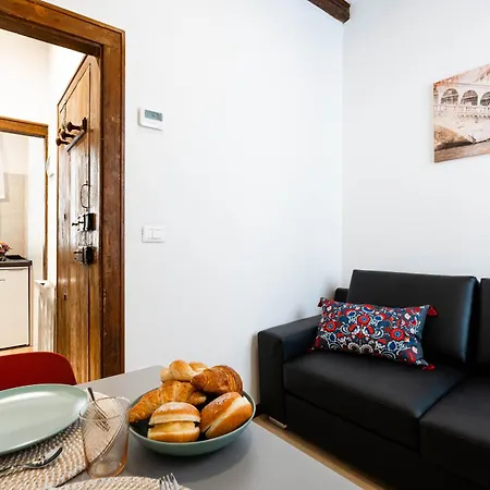 8 Mins From San Marco, Experience Authentic *